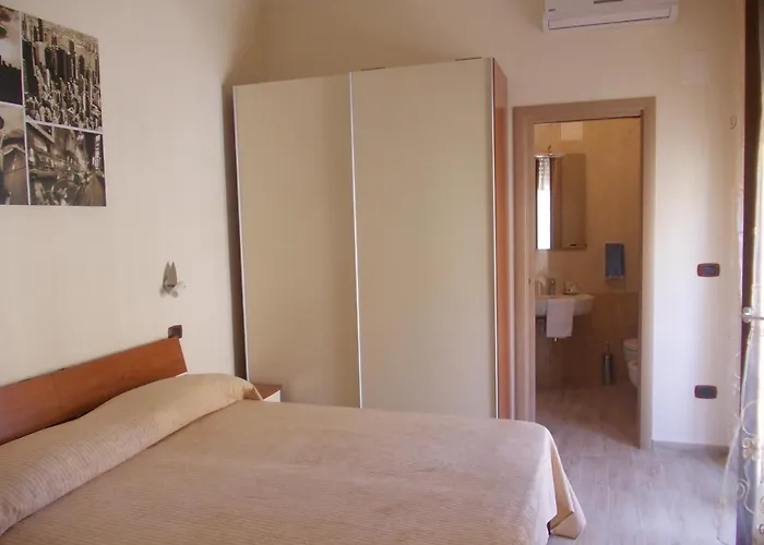 Teresa Masselli Pensión 3*