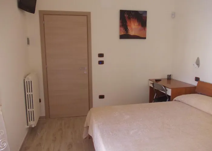 Teresa Masselli Pensión 3*